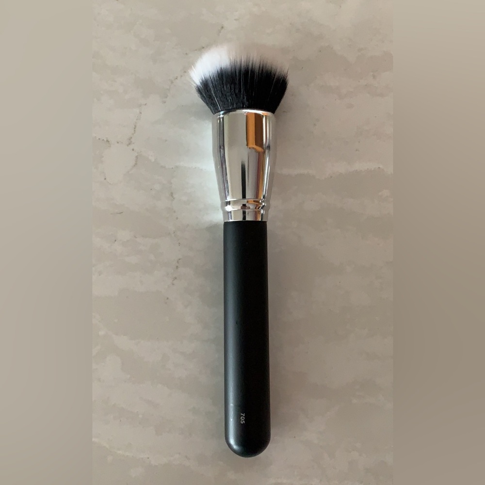 Japonesque pro 705 makeup brush